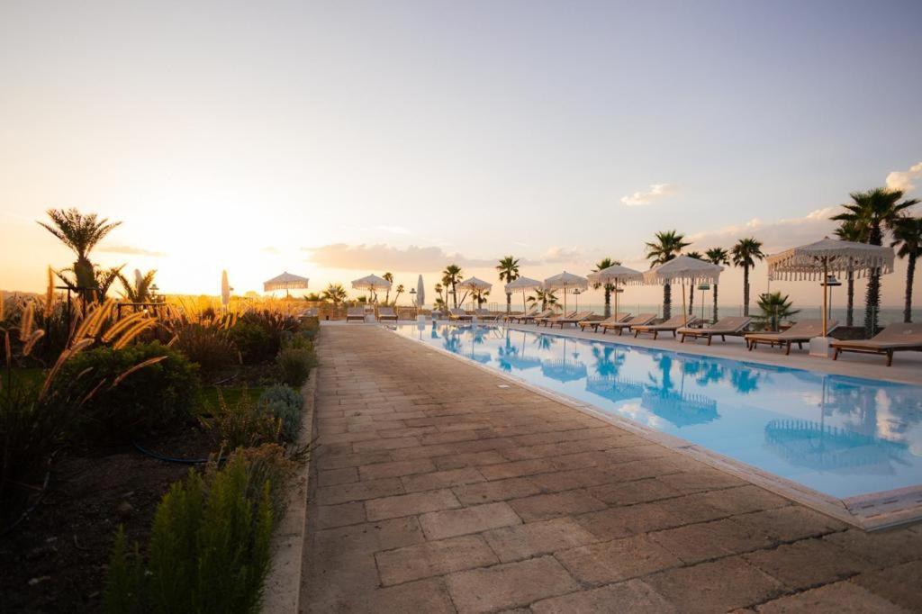 Valerio Resort Beach Club Маргерита-ди-Савойя Экстерьер фото